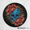 Blue Skull with Red Flowers Tire Cover – Bold Art with Vintage Tattoo Style